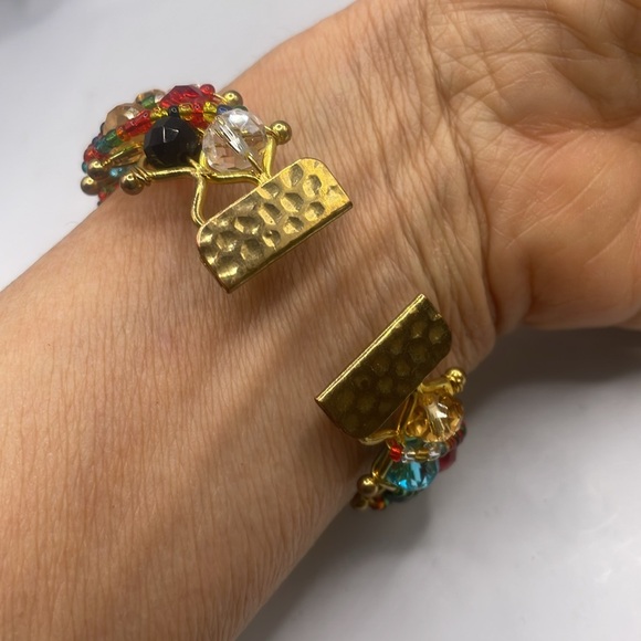 Glass bead crystal encrusted cuff bracket - Picture 4 of 5